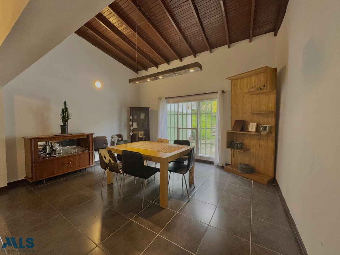 House in Santa Elena, Antioquia, Colombia 3 - 16280953