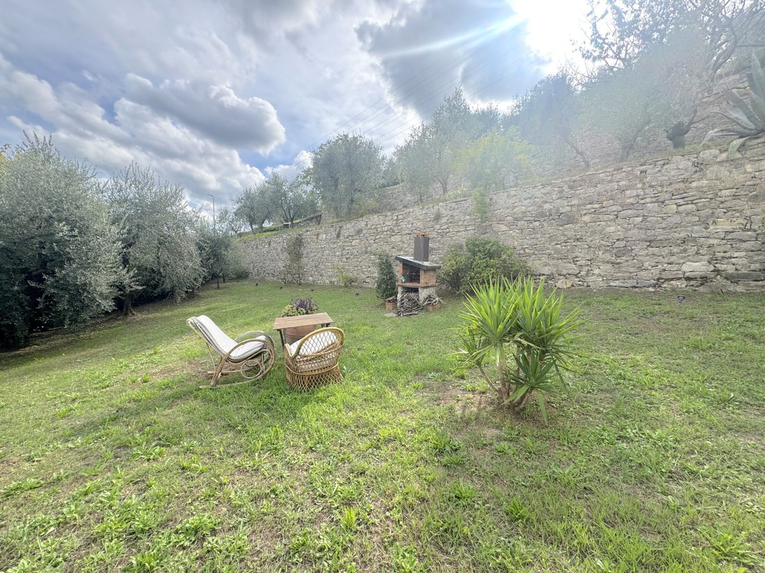 House in Vaiano, Tuscany, Italy 1 - 16279138