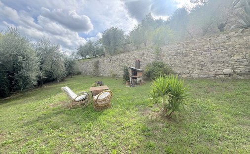 House in Vaiano, Tuscany, Italy 1