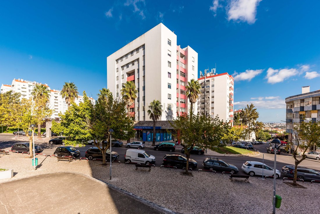 Apartment in Ramada e Canecas, Lisbon, Portugal 2 - 16281222
