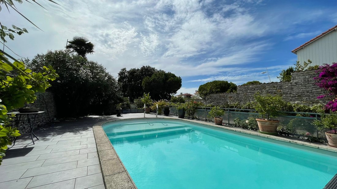 House in Vaux-sur-Mer, Nouvelle-Aquitaine, France 4 - 16279403
