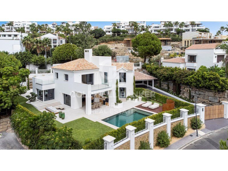 House in Benahavis, Andalusia, Spain 1 - 16279604