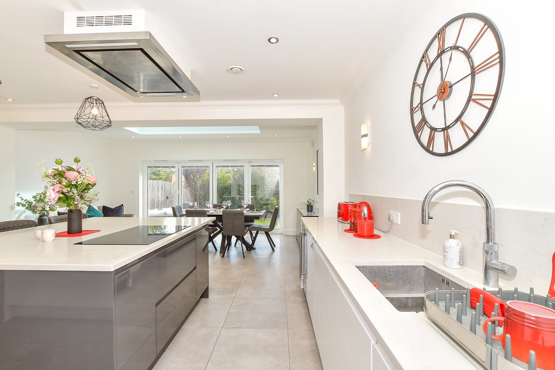 Villa in Tunbridge Wells, England 3 - 16279651