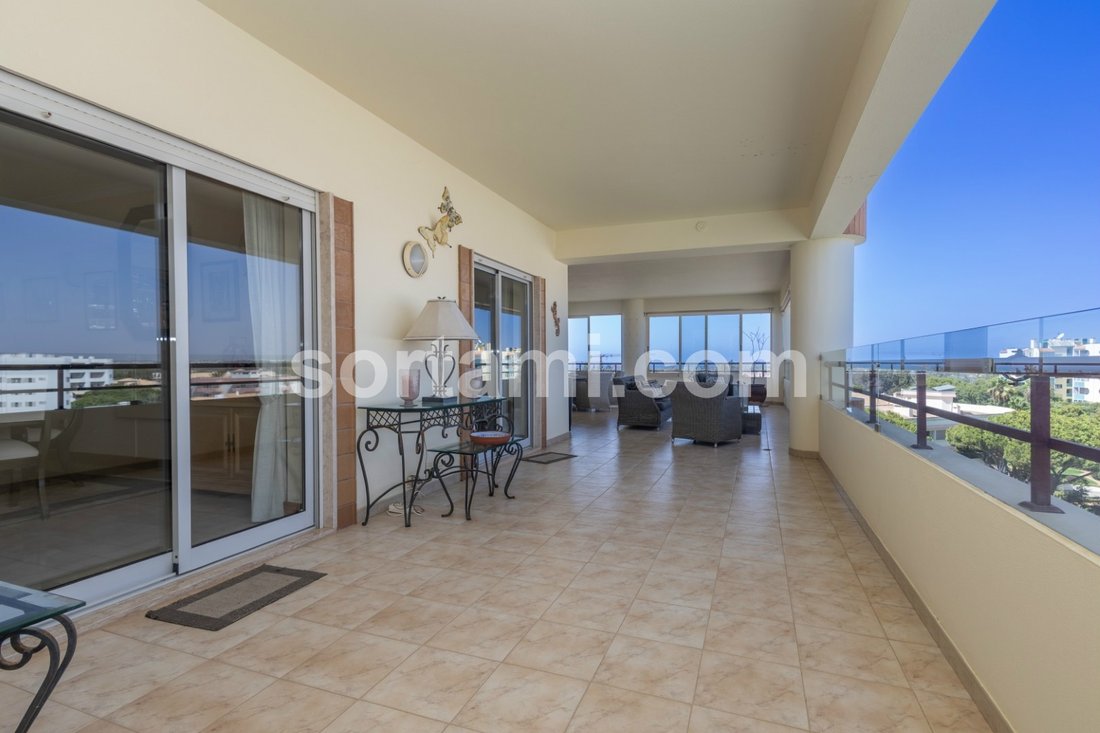 Apartment in Vilamoura, Quarteira, Algarve 1 - 16279517