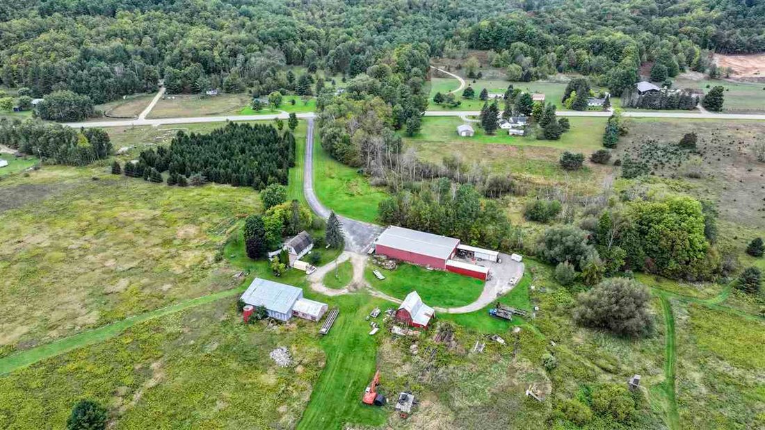 House in East Jordan, Michigan, United States 2 - 16278988
