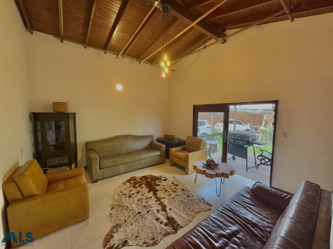 House in Santa Elena, Antioquia, Colombia 4 - 16280953