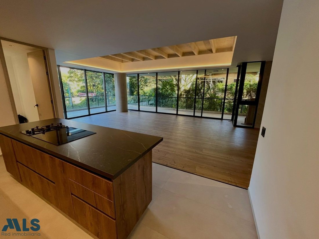 Apartment in Medellín, Antioquia, Colombia 4 - 16280963