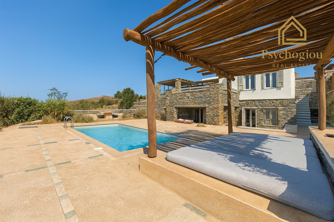 Villa in Tinos, Aegean, Greece 2 - 16280341