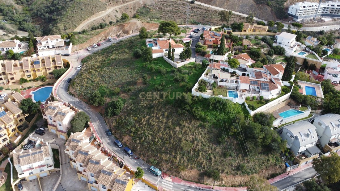 Land in Fuengirola, Andalusia, Spain 2 - 15081659