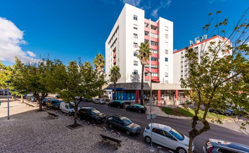 Apartment in Ramada e Canecas, Lisbon, Portugal 1