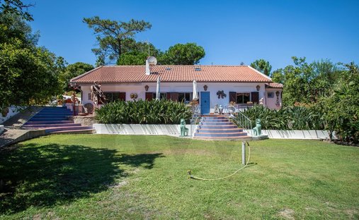 Townhouse in Caparica e Trafaria, Setubal, Portugal 1