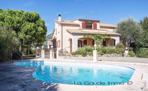 Villa in Nord, La Gaude, France 1