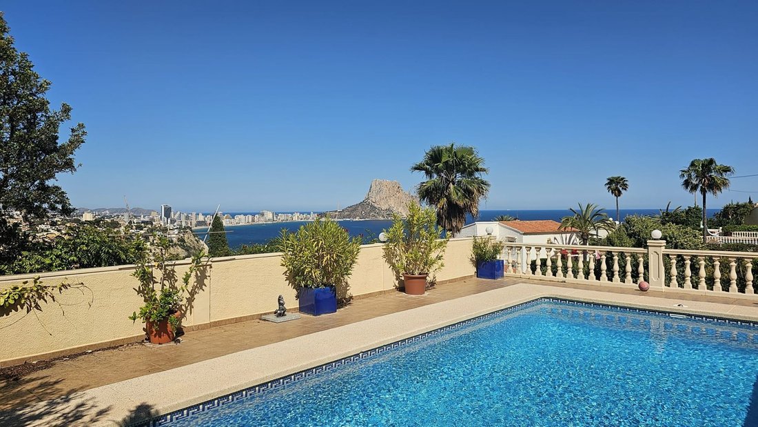 Chalet in Calp / Calpe, Valencian Community, Spain 1 - 16279411
