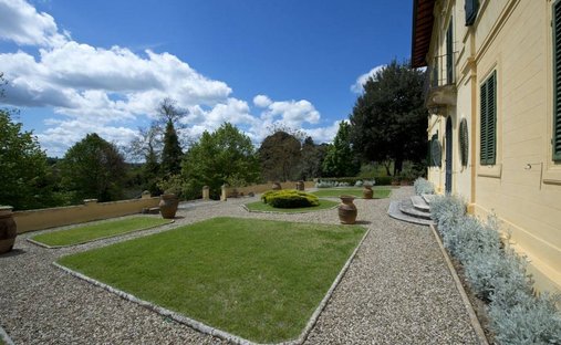 Villa in Monteriggioni, Tuscany, Italy 1