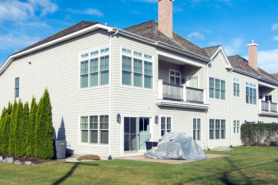Southampton, New York, United States 2 - 16279917