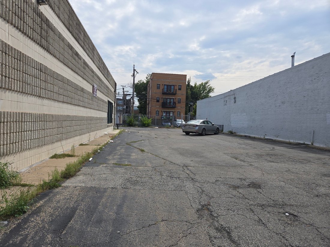 Land in Chicago, Illinois, United States 3 - 16278475