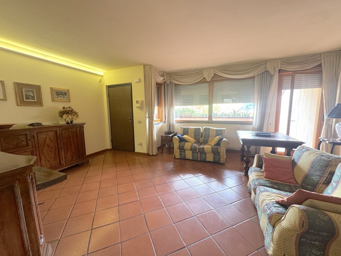 House in Vaiano, Tuscany, Italy 5 - 16279138