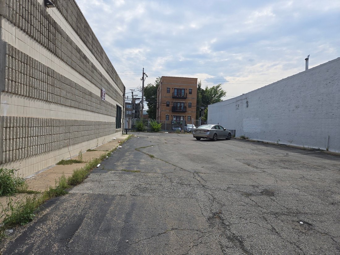 Land in Chicago, Illinois, United States 2 - 16278475