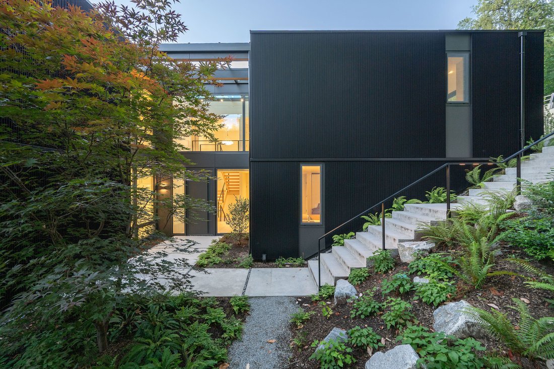 House in West Vancouver, British Columbia, Canada 4 - 16278749