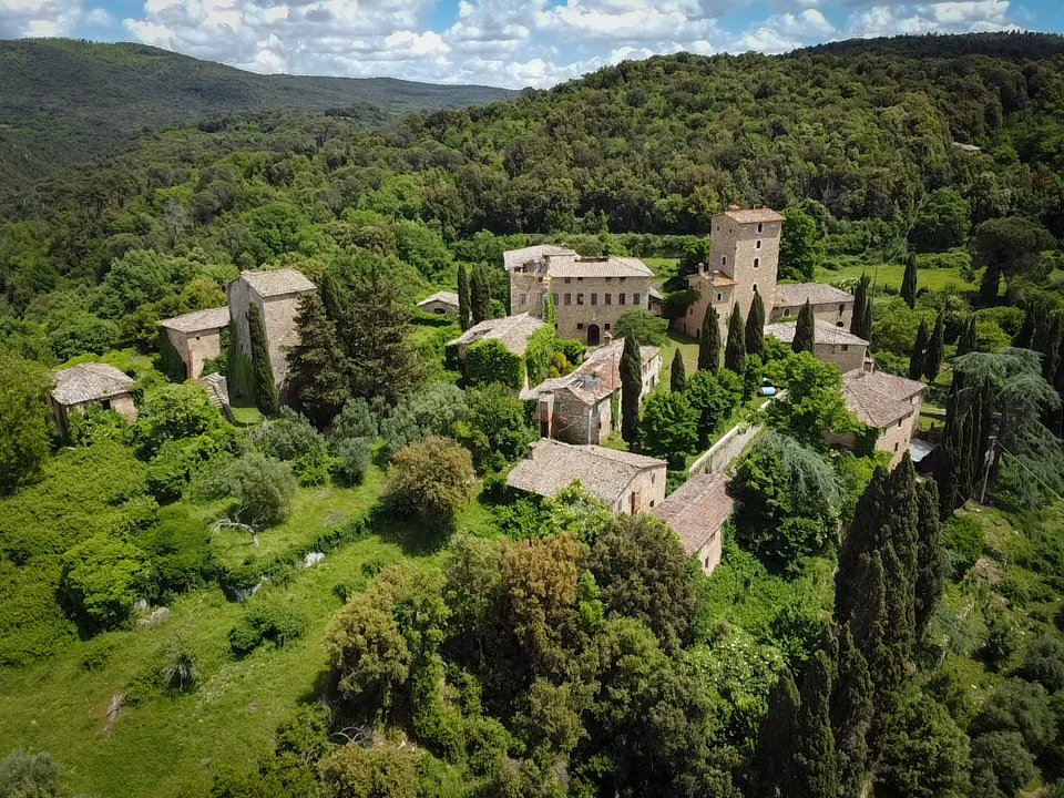 Chateau in Casole d'Elsa, Tuscany, Italy 5 - 16281321