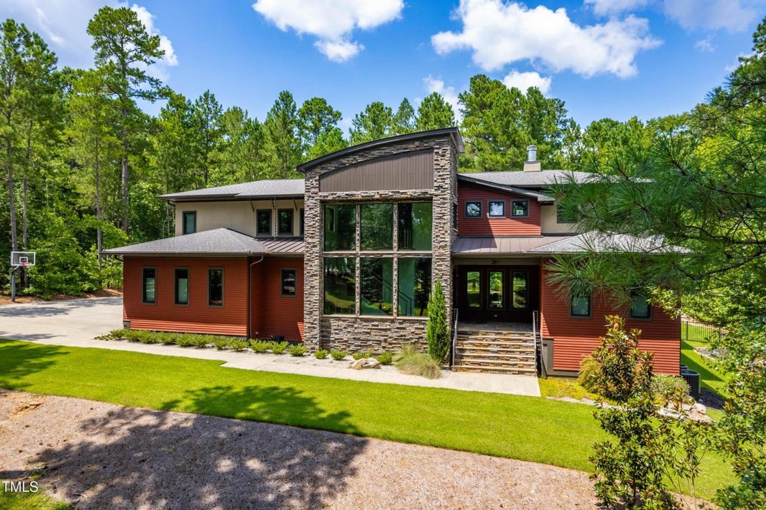 House in Apex, North Carolina, United States 2 - 16281207