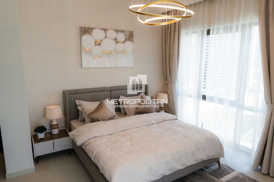 Apartment in Riggat Al Buteen, Dubai, United Arab Emirates 3 - 16281775