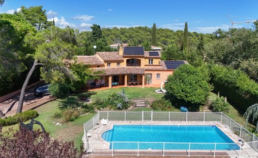 House in Mougins, Provence-Alpes-Côte d'Azur, France 1