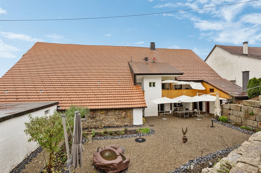 Farm Ranch in Eiken, Aargau, Schweiz 1 - 16282488