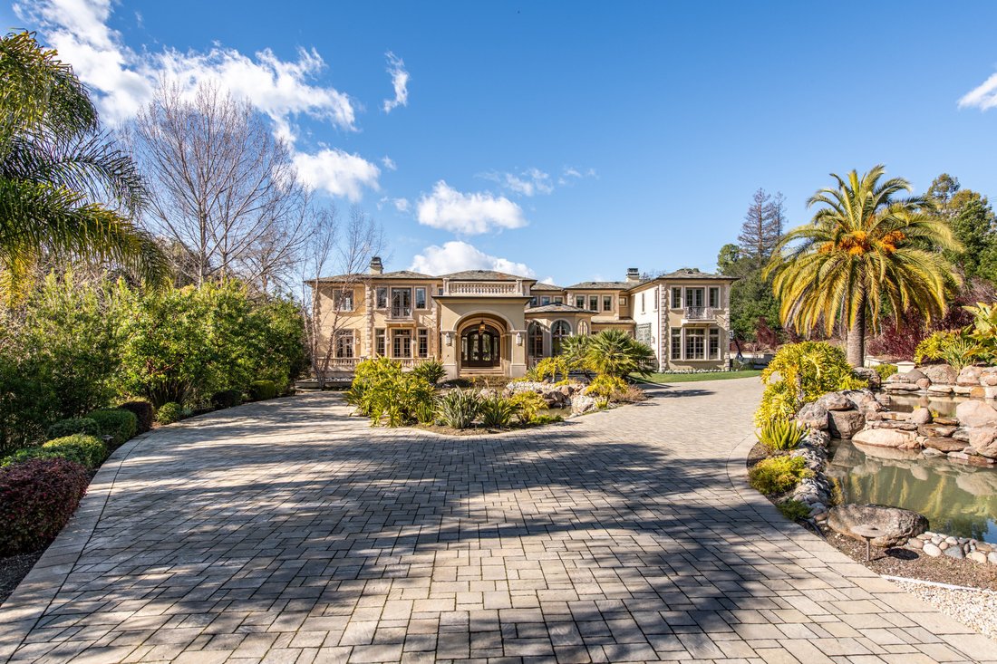 House in Los Altos Hills, California, United States 2 - 11155249