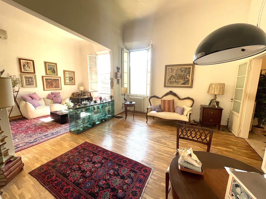 Apartment in Center, Florence, Tuscany 2 - 16284550