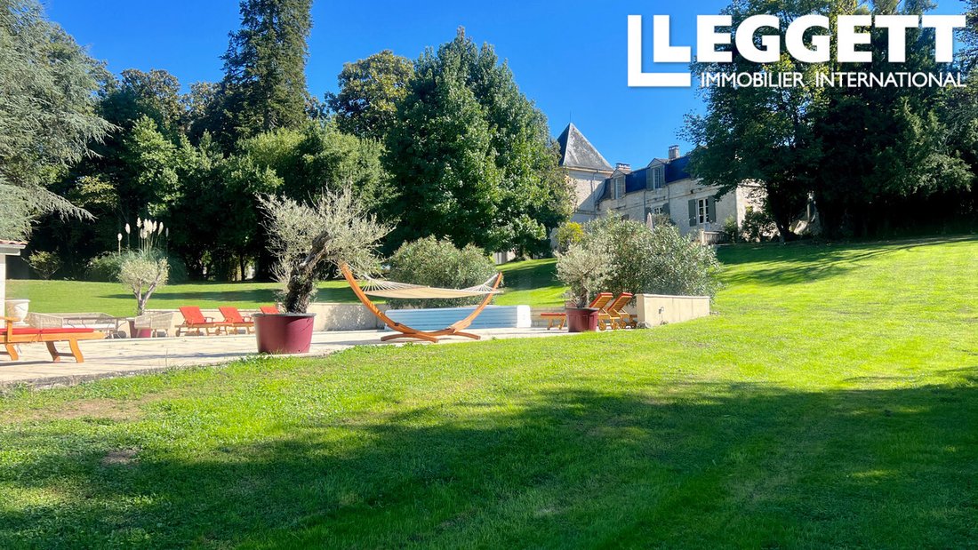 Le Rêve Éveillé: A Restored Château Where Time Whispers in Nouvelle-Aquitaine