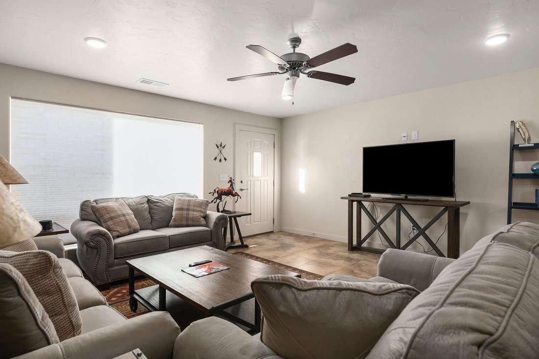 House in Moab, Utah, United States 3 - 16282691