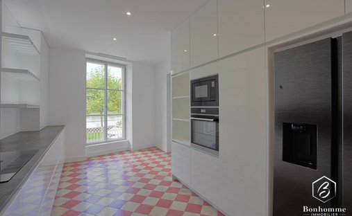 Castle for Sale in Langoiran, Nouvelle-Aquitaine, France