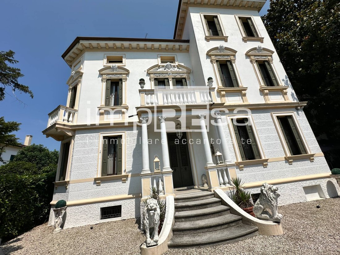 Villa in Passeggi - Ospedale San Camillo, Treviso, Italy 2 - 16285260