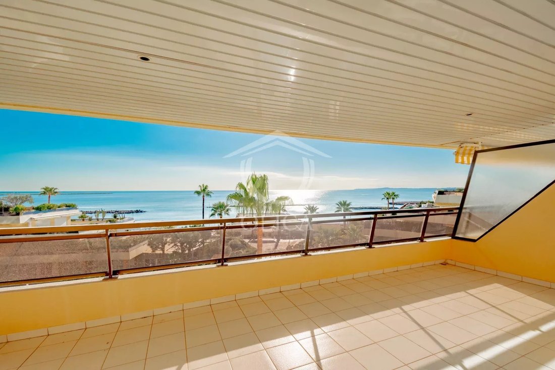 Apartment in French Riviera, Provence-Alpes-Côte d'Azur, France 1 - 16277609