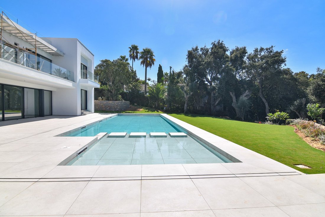House in Sotogrande, San Roque, Andalusia 1 - 15724907
