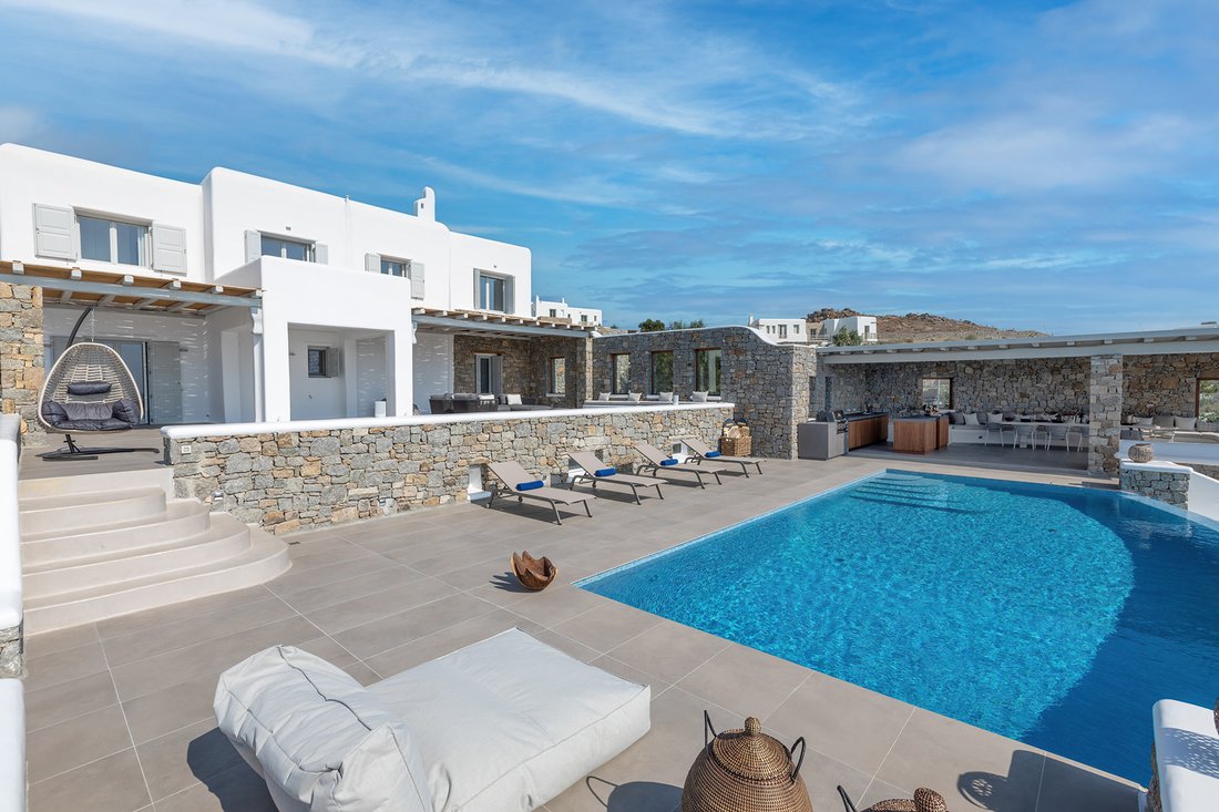 Villa in Ano Mera Community, Aegean, Greece 1 - 13885248