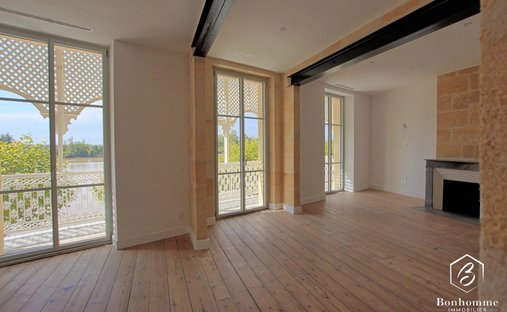 Castle for Sale in Langoiran, Nouvelle-Aquitaine, France