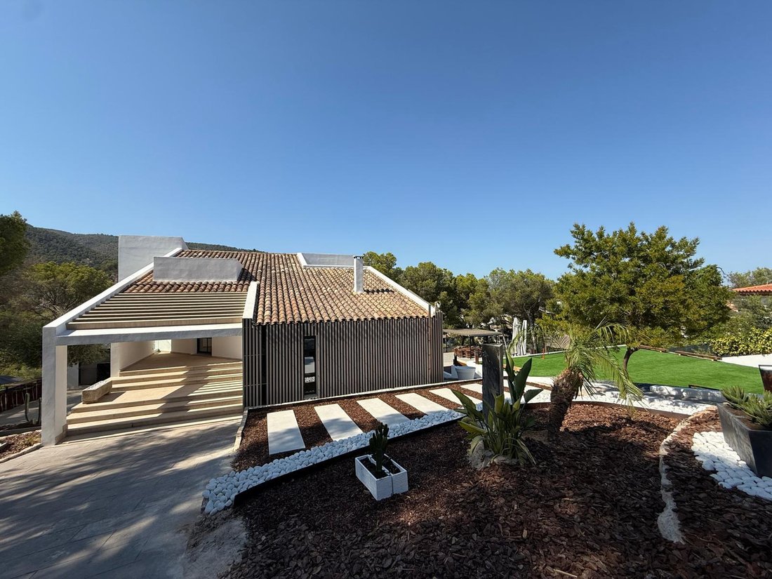 Villa in Cas Catala, Calvia, Balearic Islands 2 - 16284994