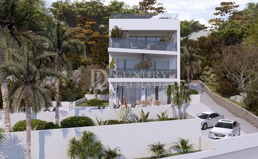 Apartment in Okrug Gornji, Split-Dalmatia County, Croatia 1