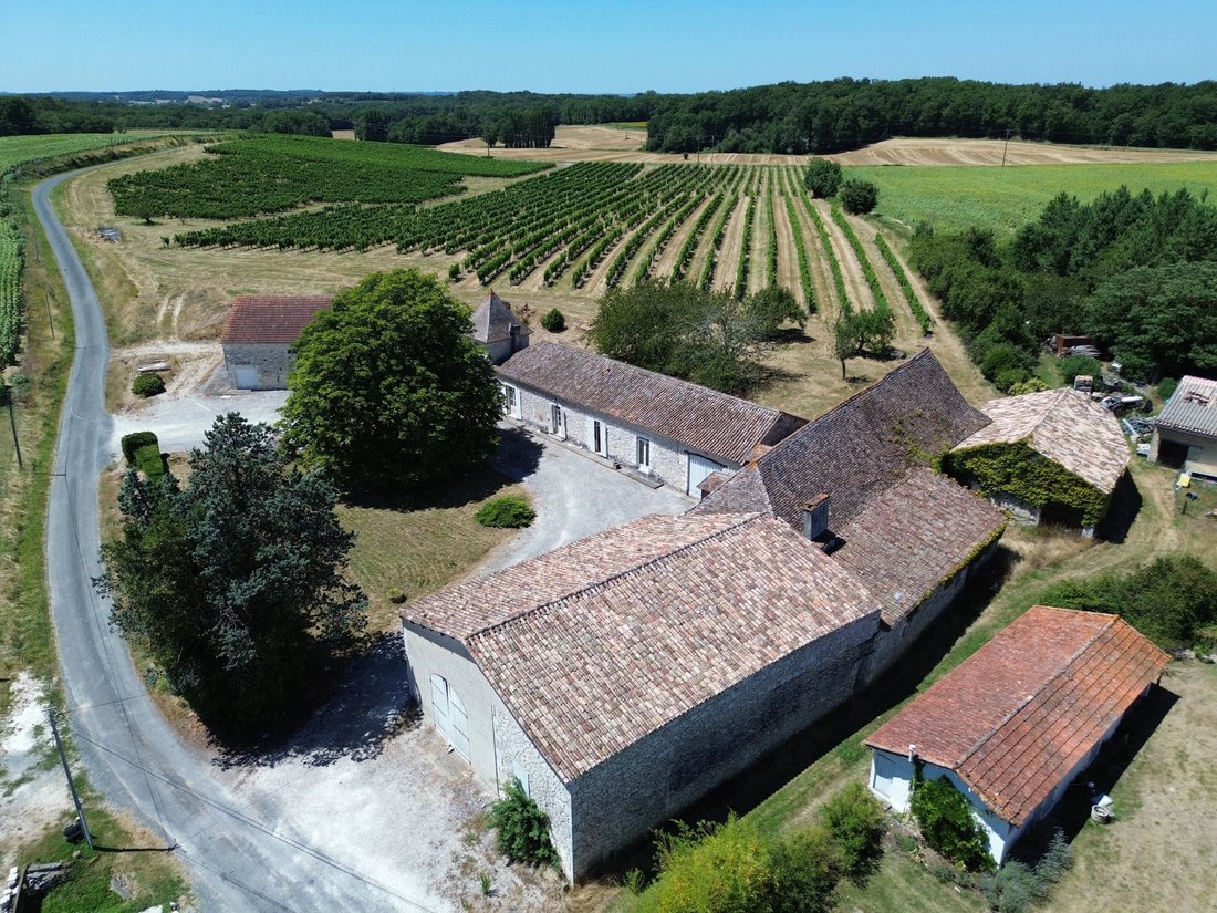 House in Issigeac, Nouvelle-Aquitaine, France 1 - 16284732