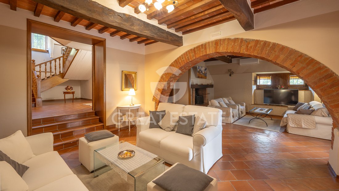 Estate in Civitella In Val di Chiana, Tuscany, Italy 2 - 16284741