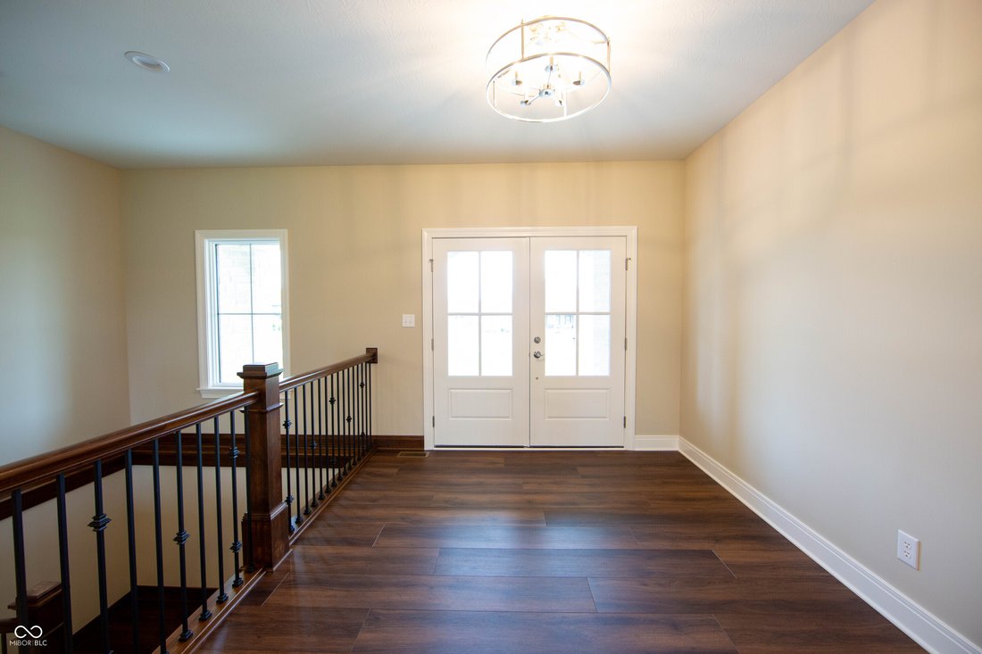 House in Greenwood, Indiana, United States 3 - 16282721