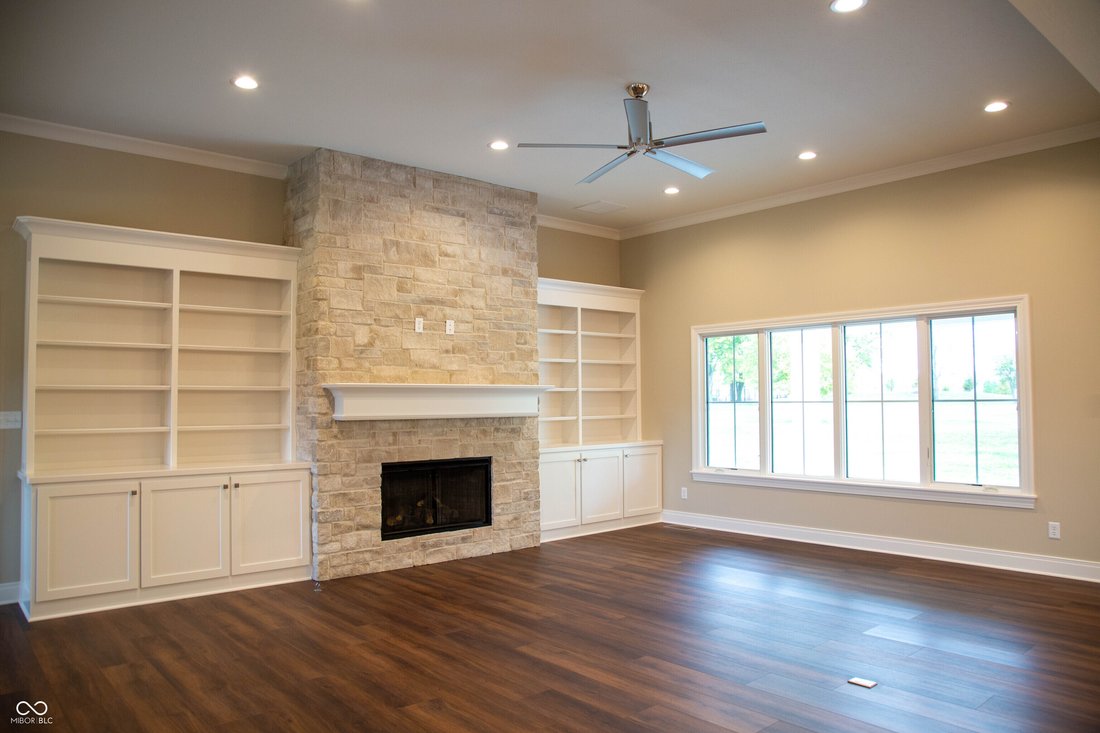 House in Greenwood, Indiana, United States 4 - 16282721