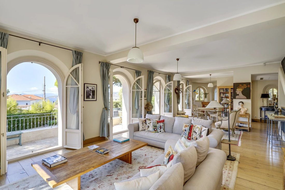 Villa in Antibes, Provence-Alpes-Côte d'Azur, France 4 - 16283245