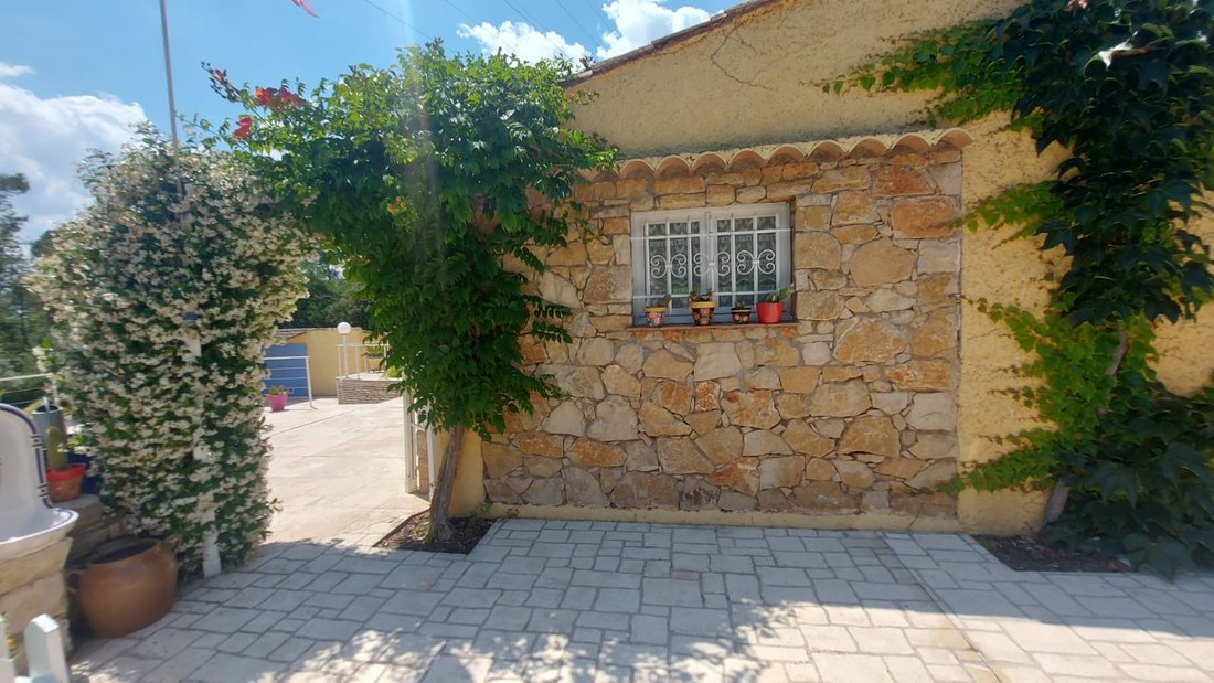 Estate in La Motte, Provence-Alpes-Côte d'Azur, France 4 - 16286862