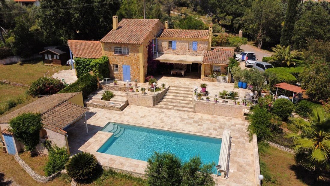 Estate in La Motte, Provence-Alpes-Côte d'Azur, France 2 - 16286862