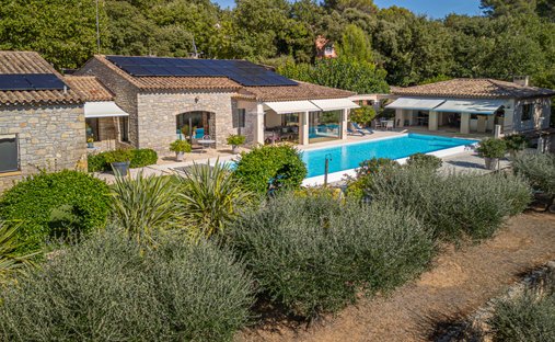 Villa in Flayosc, Provence-Alpes-Côte d'Azur, France 1