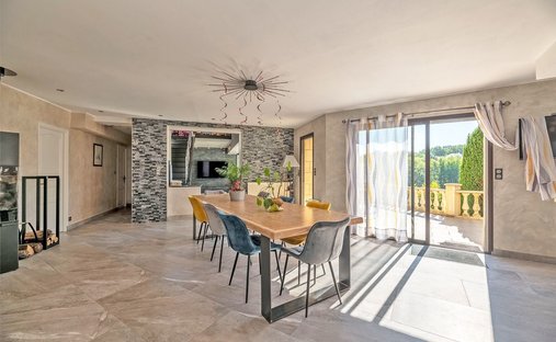 Castle for Sale in Cornillé, Brittany, France