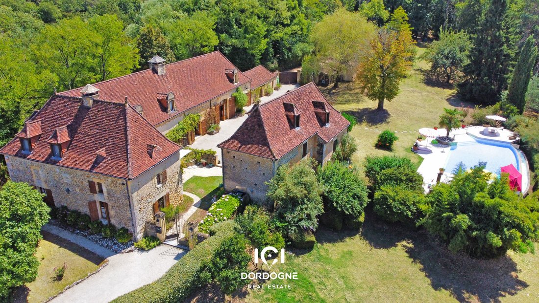 Estate in Le Bugue, Nouvelle-Aquitaine, France 1 - 16287076